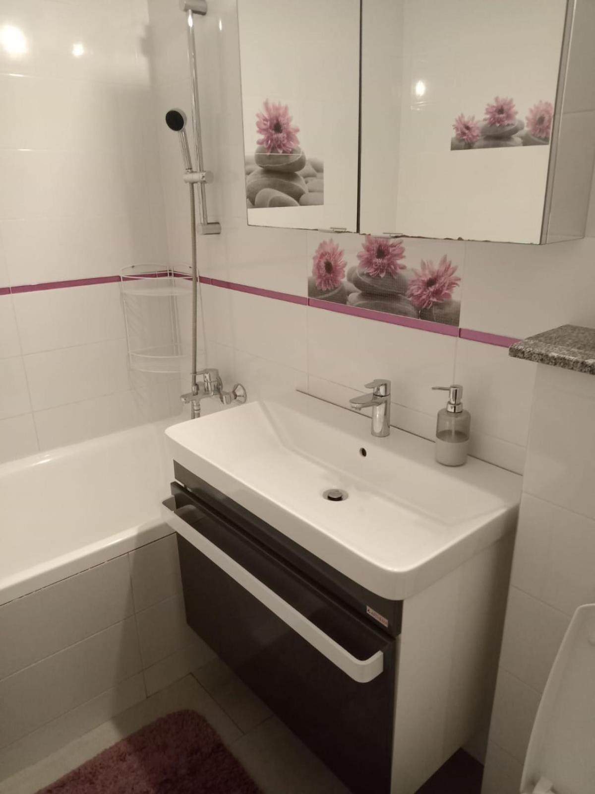 Penti Apartament Suczawa Zewnętrze zdjęcie